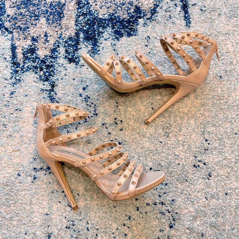 Steve Madden studded nude heels/sandals